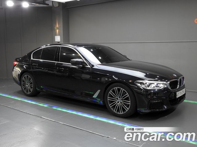 BMW 5-Series 520d M Sport Package Plus — пробег 205 011 км — фото 1 из 5
