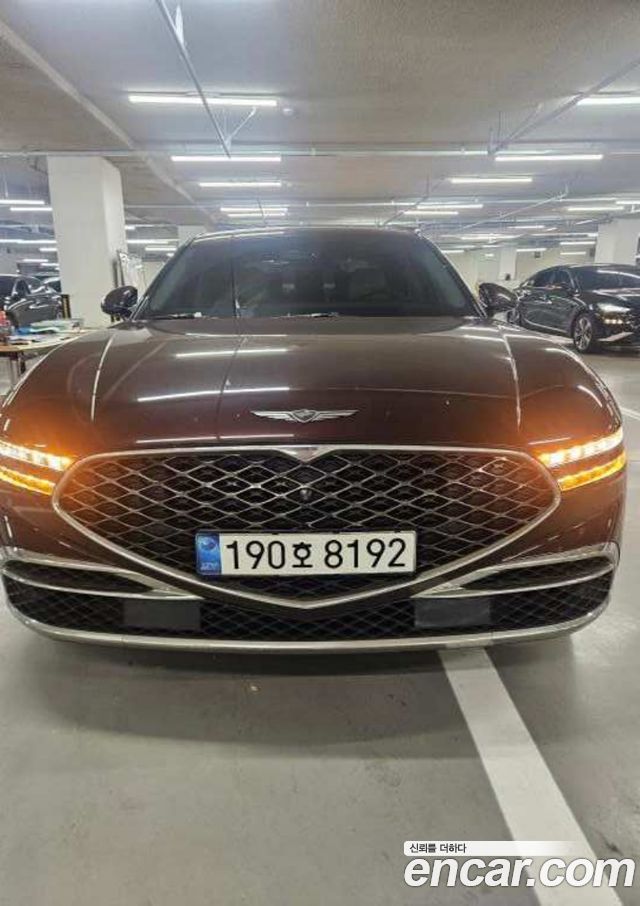 Genesis G90 Gasoline 3.5 Turbo e-S/C AWD LWB — пробег 178 946 км — фото 1 из 5