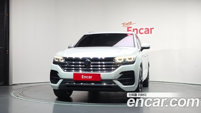 Volkswagen Touareg 3.0 TDI R-Line — пробег 31 752 км — фото 3 из 5
