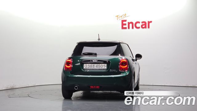 Mini Cooper Standard 3rd — пробег 81 086 км — фото 4 из 5
