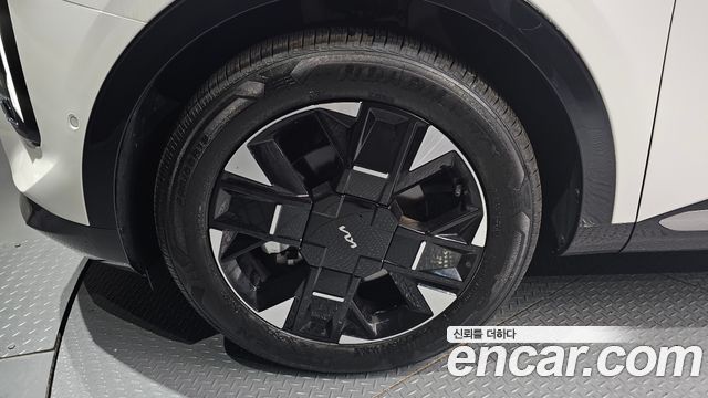 Kia Sportage Gasoline 1.6 Turbo 2WD Signature — пробег 8 045 км — фото 5 из 5