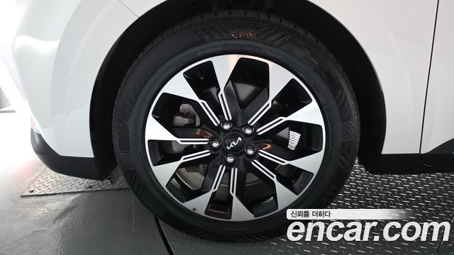 Kia Carnival Gasoline 9-Seater Noblesse — пробег 67 381 км — фото 5 из 5