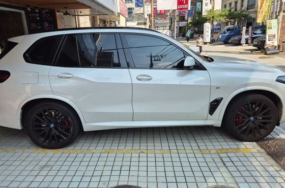 BMW X5 xDrive 50e M Sport — пробег 38 000 км — фото 4 из 5