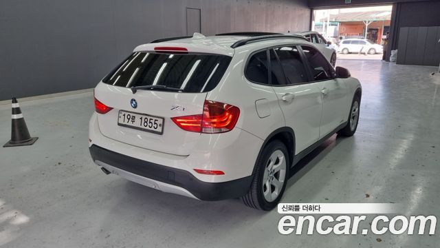 BMW X1 xDrive 18d — пробег 136 000 км — фото 2 из 5
