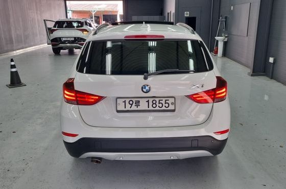 BMW X1 xDrive 18d — пробег 136 000 км — фото 4 из 5