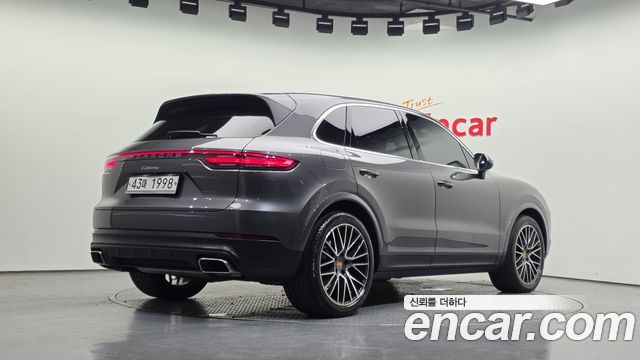 Porsche Cayenne 3.0 — пробег 28 804 км — фото 2 из 5