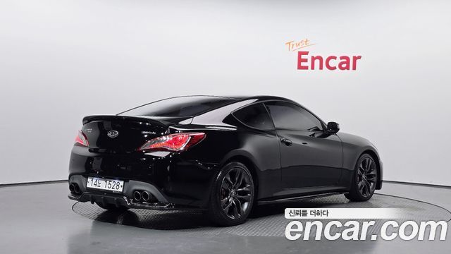 Hyundai Genesis из Кореи Encar