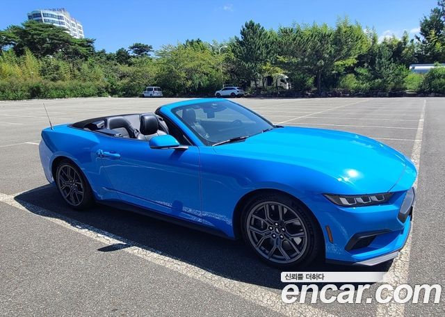 Ford Mustang 2.3 Ecoboost Premium Convertible — пробег 28 300 км — фото 5 из 5