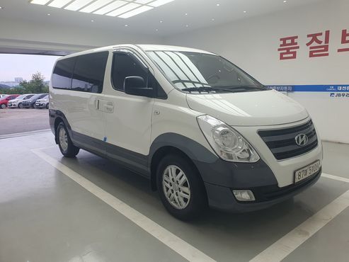 Hyundai Starex 5-Seater VAN Modern — пробег 196 505 км — фото 3 из 5