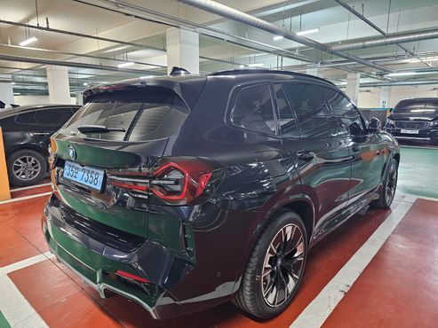BMW iX3 M Sports — пробег 33 533 км — фото 2 из 5