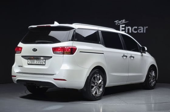 Kia Carnival 11-seater Luxury — пробег 176 431 км — фото 2 из 5