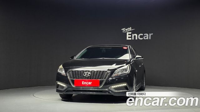 Hyundai Sonata 2.0 HEV Premium — пробег 244 003 км — фото 3 из 5