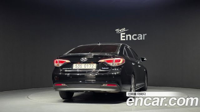 Hyundai Sonata 2.0 HEV Premium — пробег 244 003 км — фото 4 из 5