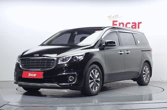 Kia Carnival 9-seater Luxury — пробег 102 115 км — фото 1 из 5