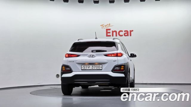 Hyundai Kona из Кореи Encar