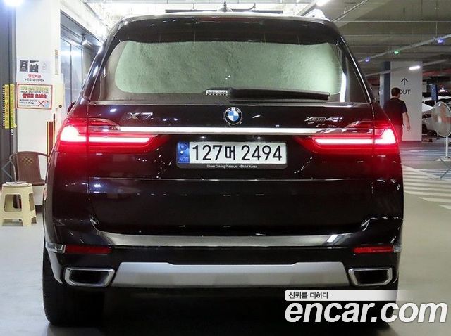 BMW X7 xDrive 40i Design Pure Excellence 7-Seater — пробег 13 551 км — фото 5 из 5