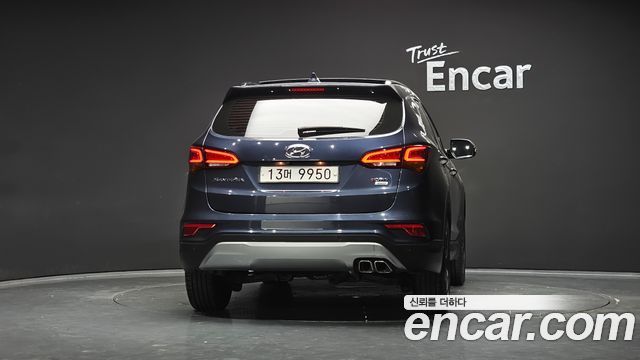 Hyundai Santafe Diesel 2.2 4WD Exclusive Special — пробег 57 801 км — фото 4 из 5