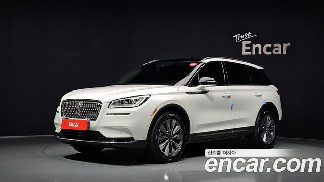 Lincoln Corsair 2.0 Reserve AWD — пробег 64 925 км — фото 1 из 5
