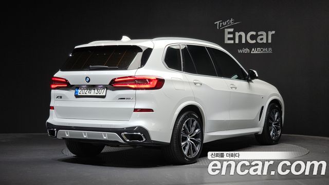 BMW X5 xDrive 30d M Sport — пробег 95 048 км — фото 2 из 5