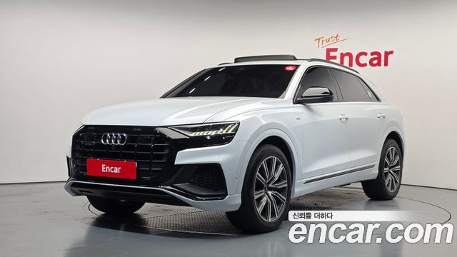 Audi Q8 55 TFSI Quattro Premium — пробег 31 665 км — фото 1 из 5
