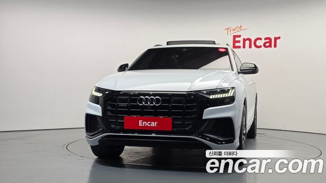 Audi Q8 55 TFSI Quattro Premium — пробег 31 665 км — фото 3 из 5