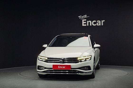 Volkswagen Passat 2.0 TDI Prestige — пробег 65 399 км — фото 3 из 5
