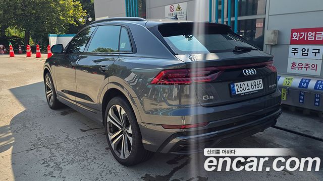 Audi Q8 55 TFSI Quattro Premium — пробег 3 416 км — фото 5 из 5