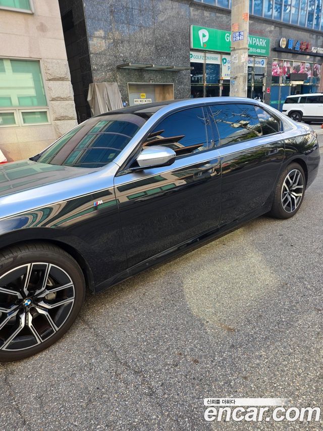 BMW 7-Series 740d xDrive M Sport — пробег 6 700 км — фото 3 из 5