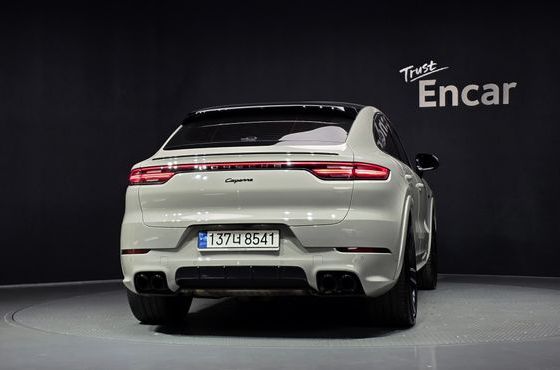 Porsche Cayenne 3.0 E-Hybrid Coupe — пробег 41 745 км — фото 4 из 5