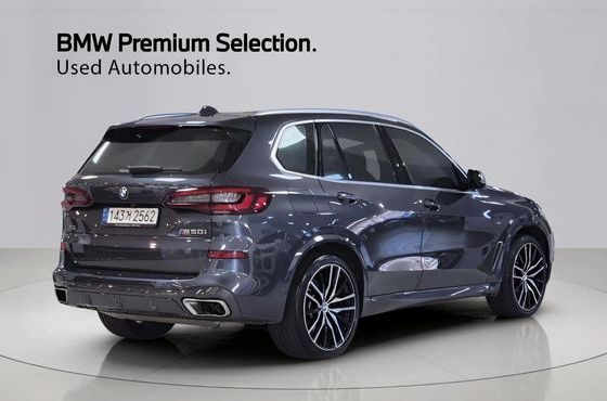 BMW X5 M50i — пробег 49 632 км — фото 2 из 5