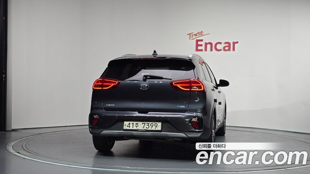 Kia Niro 1.6 HEV Noblesse Special — пробег 86 846 км — фото 4 из 5