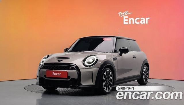 Mini Cooper Classic Third Generation — пробег 46 148 км — фото 1 из 5
