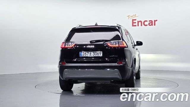 Jeep Cherokee из Кореи Encar
