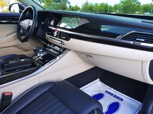 Genesis EQ900 3.3 T-GDI AWD Premiun Luxury — пробег 128 000 км — фото 1 из 5