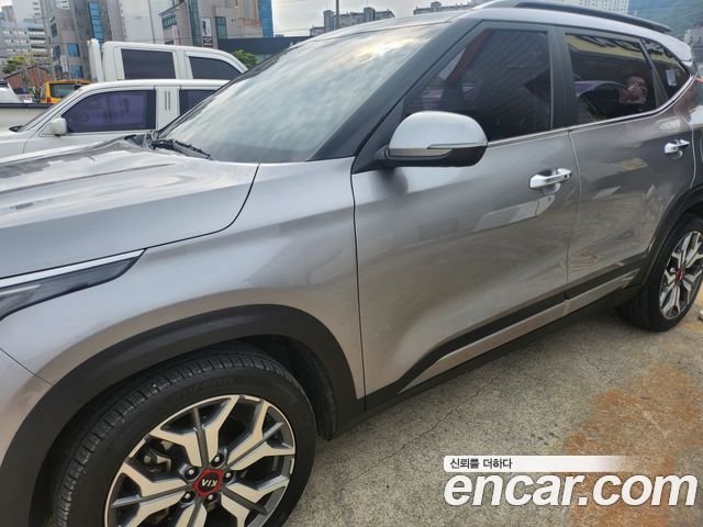 Kia Seltos из Кореи Encar