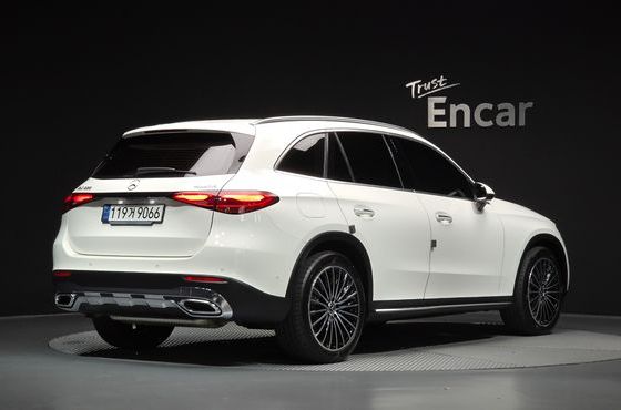Mercedes-Benz GLC-Class GLC 300 4MATIC Avantgarde — пробег 7 051 км — фото 2 из 5