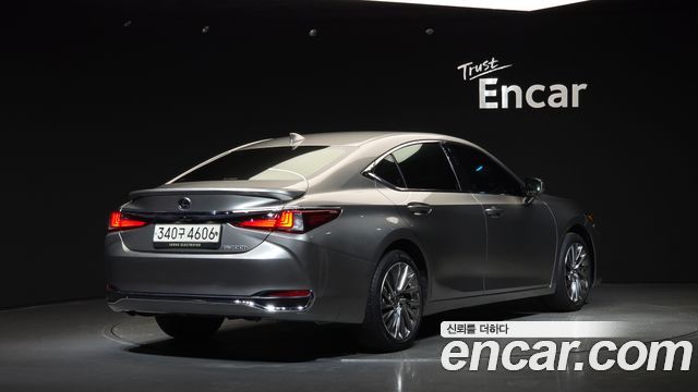 Lexus ES Executive — пробег 55 799 км — фото 2 из 5