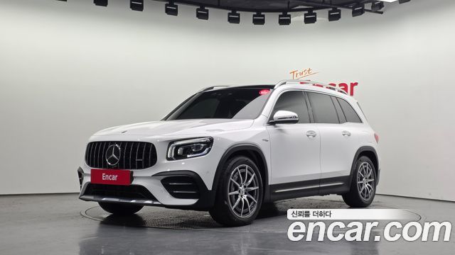 Mercedes-Benz GLB-Class AMG GLB35 4MATIC — пробег 17 642 км — фото 1 из 5