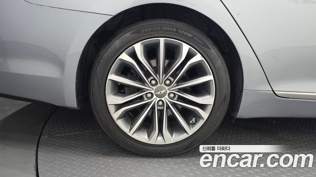 Hyundai Genesis из Кореи Encar