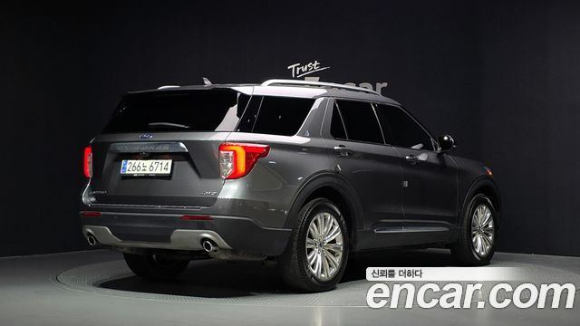 Ford Explorer 2.3 LimIted 4WD — пробег 61 059 км — фото 2 из 5
