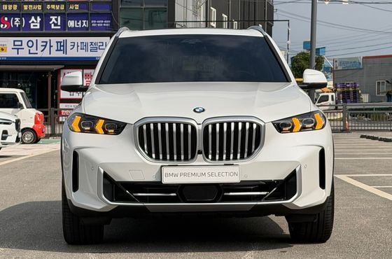 BMW X5 xDrive 40i xLine — пробег 6 133 км — фото 3 из 5
