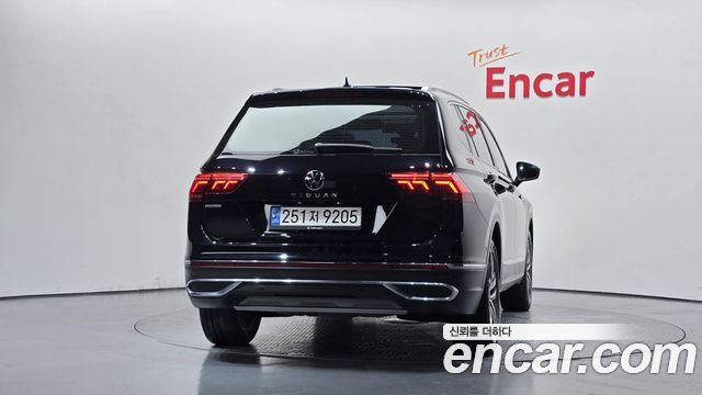 Volkswagen Tiguan из Кореи Encar