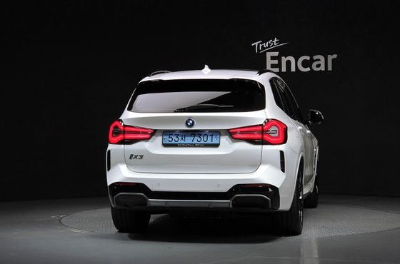 BMW iX3 M Sports — пробег 39 283 км — фото 4 из 5