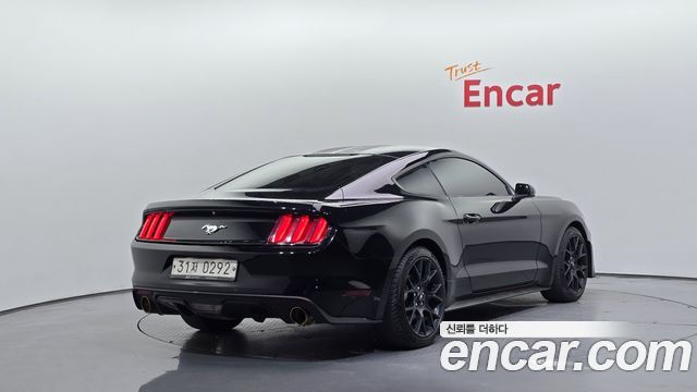 Ford Mustang Coupe — пробег 191 849 км — фото 2 из 5