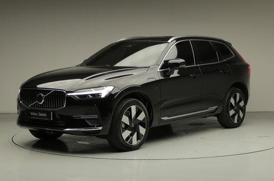 Volvo XC60 T8 Ultra Bright — пробег 20 726 км — фото 1 из 5