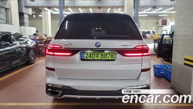 BMW X7 xDrive 40i M Sport 6STR — пробег 23 200 км — фото 2 из 3