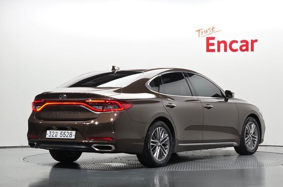 Hyundai Grandeur 2.4 Premium — пробег 73 514 км — фото 2 из 5