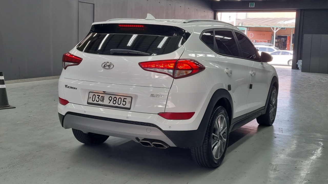 Hyundai Tucson Diesel 2.0 2WD Premium — пробег 131 802 км — фото 2 из 5