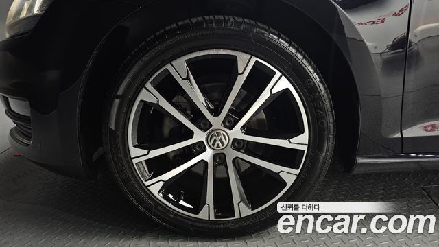 Volkswagen Golf из Кореи Encar