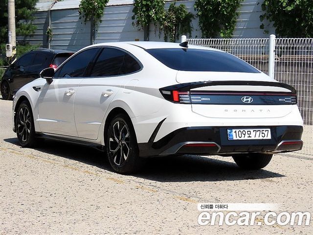 Hyundai Sonata 2.0 Premium — пробег 70 922 км — фото 3 из 5